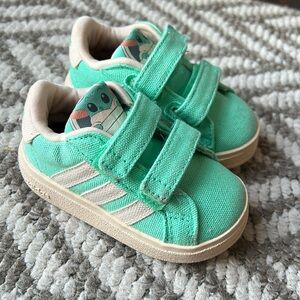 Adidas Star Wars infant size 4